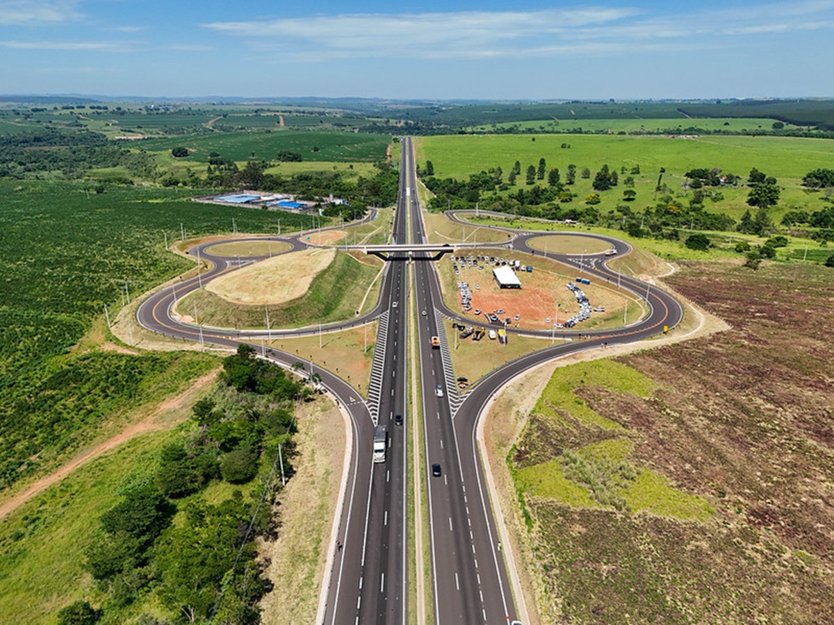 Traçado passa por cidades com forte vocação turística e deve ampliar o fluxo de visitantes