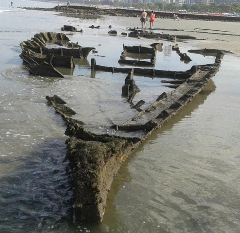 Veja Como Era Antigamente Um Dos Navios Que Esta Encalhado Na Praia De Santos Diario Do Litoral