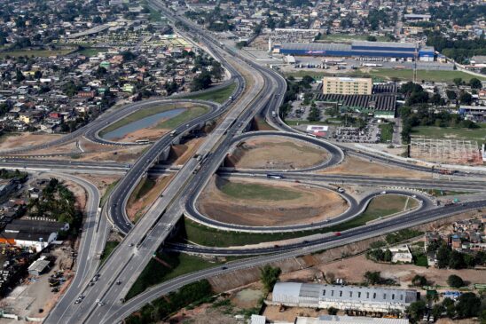 Fotos aéreas do trevo do Arco Metropolitano sobre a BR-040