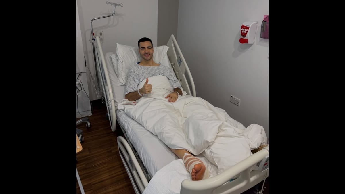 Mikel Merino se recuperando de lesão
