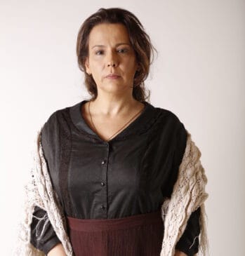 Emília (Ana Beatriz Nogueira) *** Local Caption *** Emilia ( Ana Beatriz Nogueira )