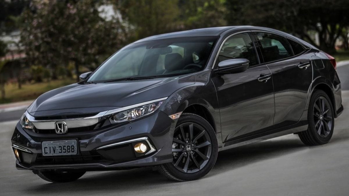 Honda Civic preto