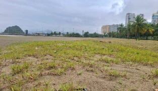 O projeto faz parte de uma evolução contínua da relação da cidade com o meio ambiente, reaproveitando uma extensão urbana do espaço costeiro para fins de regeneração e educação ambiental