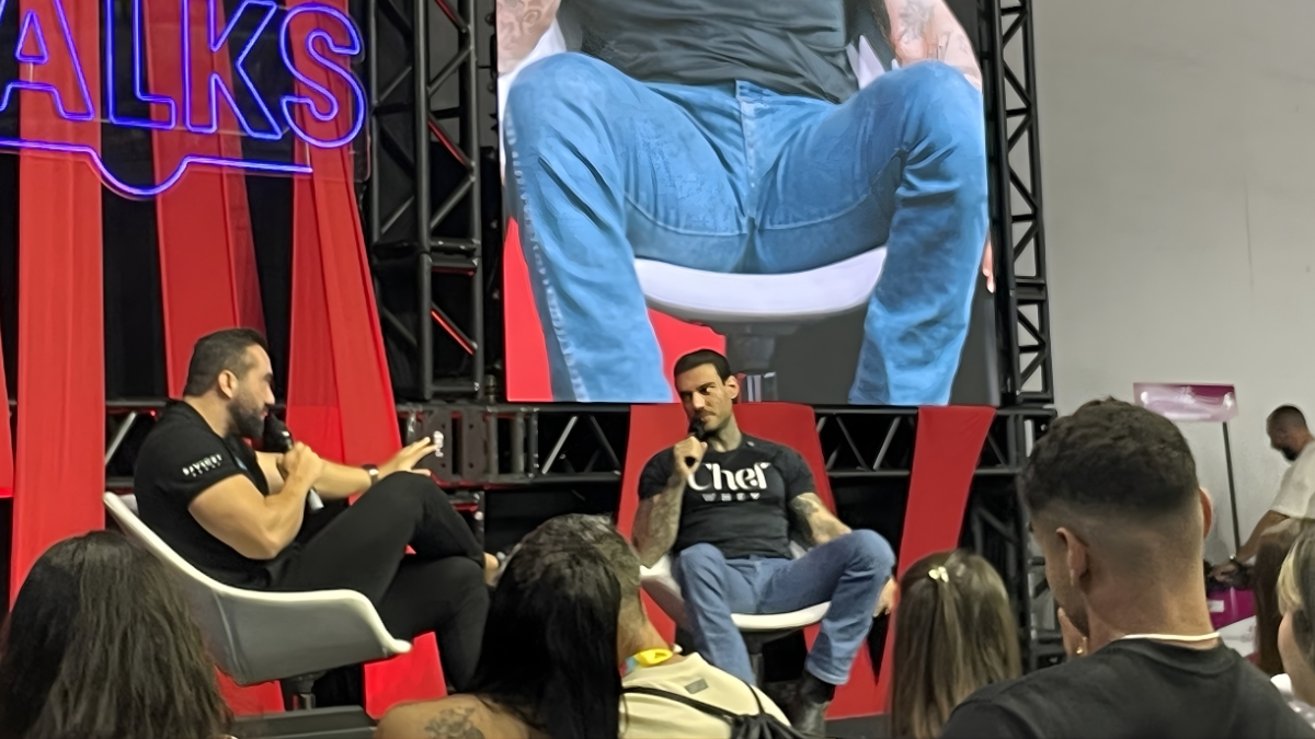 Lucas Lucco durante participação no Arnold Sports 2026