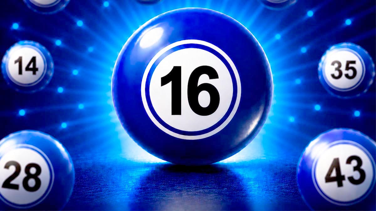 Bola de loteria azul brilhante em destaque com o número 16 centralizado em um círculo branco