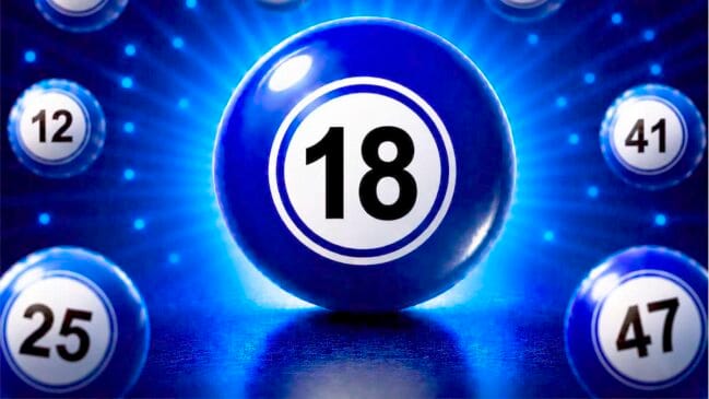 Bola de loteria azul brilhante em destaque com o número 18 centralizado em um círculo branco