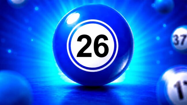 Bola de sorteio azul brilhante em destaque com o número 26 em preto no centro de um círculo branco