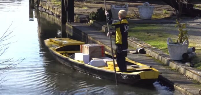 Correio por barco