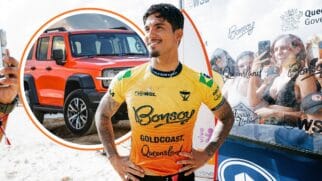 Carrão na garagem! Gabriel Medina é campeão da tríplice coroa australiana e ganha veículo da WSL