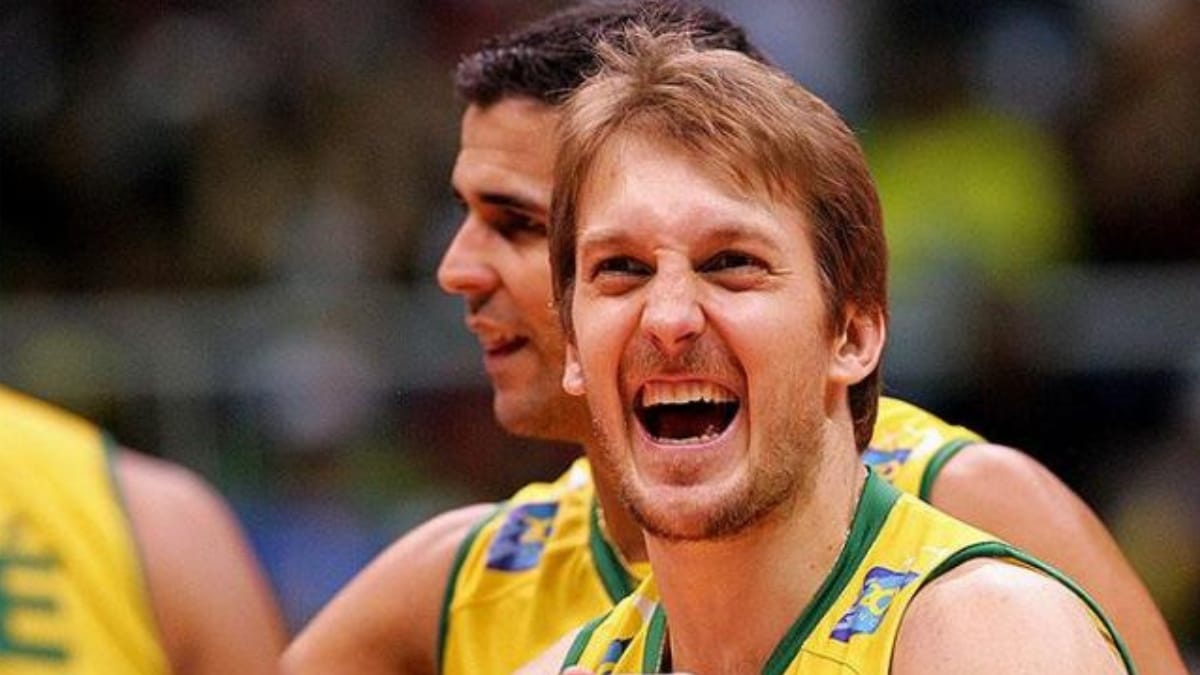“Pensei em jogar meu tênis no Bernardinho, ele acabou com meu sonho”