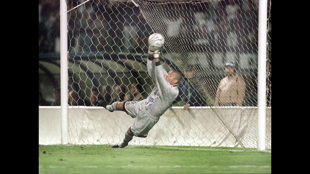 Dida é lembrado carinhosamente pelos torcedores corinthianos pela disputa de penâlti no mundial de 2000