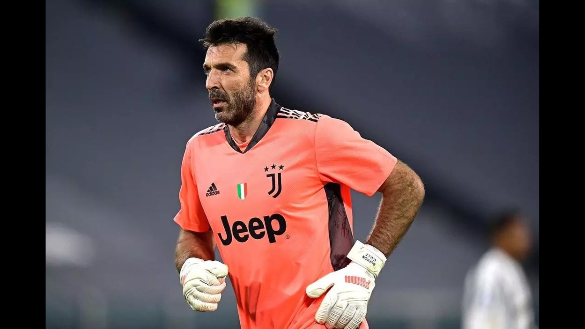 Craque italiano Buffon foi lenda do país e jogou cinco vezes