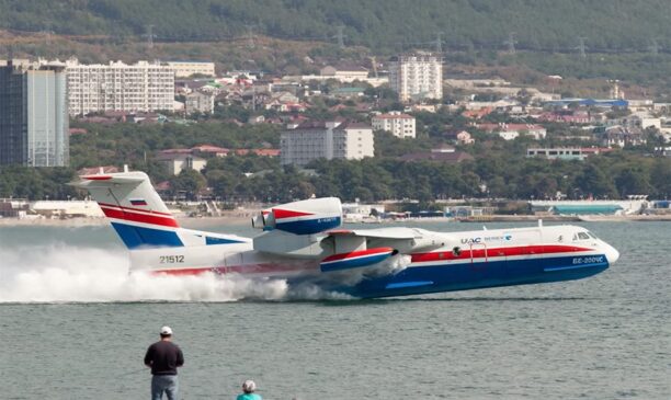 Especialistas chamam o Beriev Be-200 de um veículo quase único no mundo.