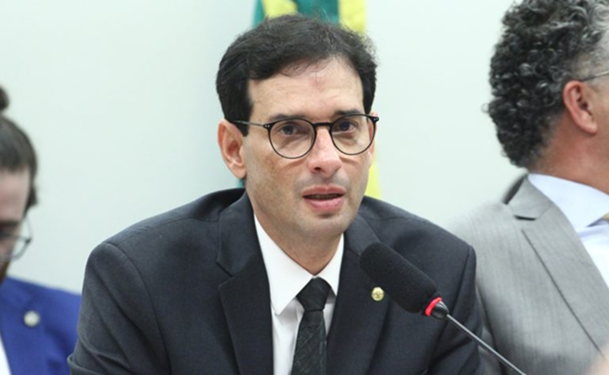 Deputado Leo Prates