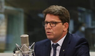 , Flávio Dino, determinou a abertura de uma investigação sigilosa para apurar suspeitas de direcionamento de emendas parlamentares a projetos culturais ligados ao filme Dark Horse