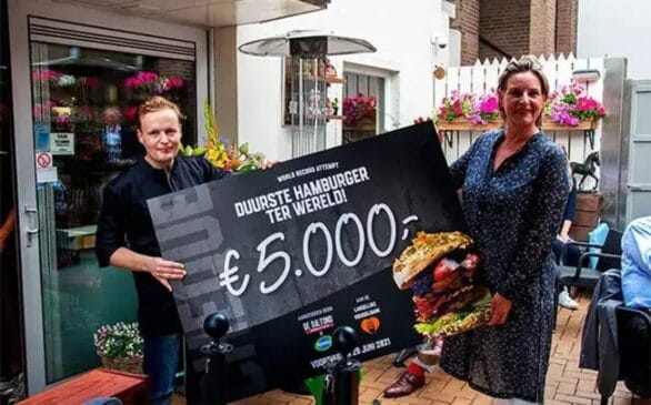 Mas mesmo com esse valor impressionante, o primeiro Golden Boy teve teve um destino nobre, pois toda a arrecadação foi doada ao Banco Nacional de Alimentos da Holanda