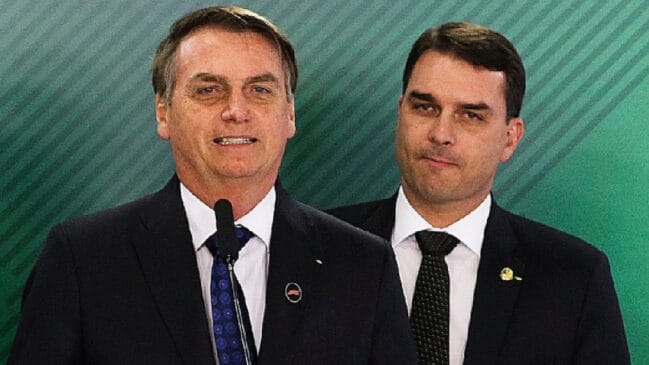 Enquanto o longa ganha repercussão por causa de Flávio Bolsonaro, uma música escolhida para o trailer acabou criando um novo capítulo na polêmica (Foto: Valter Campanato/Agência Brasil)