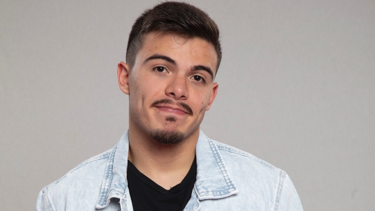 Thomaz Costa em foto de divulgação do programa A Fazenda