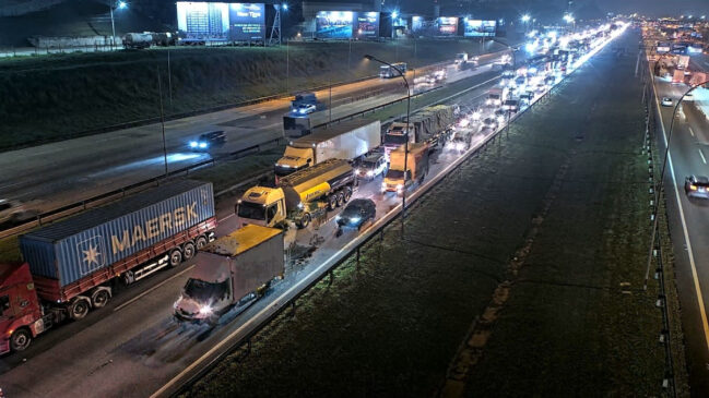 A imagem mostra a rodovia Castelo Branco