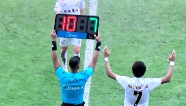 Erro de arbitragem entre o Santos e Coritiba