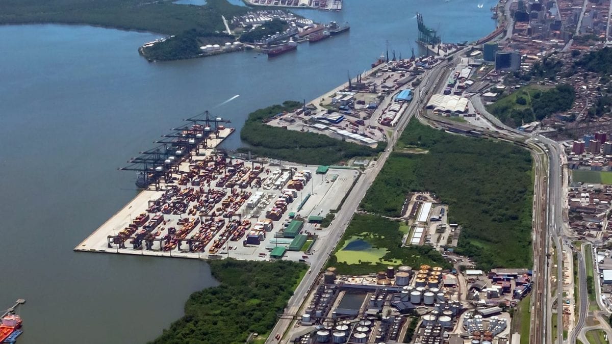 A liderança do Porto de Santos na América Latina é resultado direto da combinação entre escala, localização e capacidade operacional.