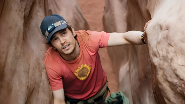 James Franco em cena de '127 Horas'