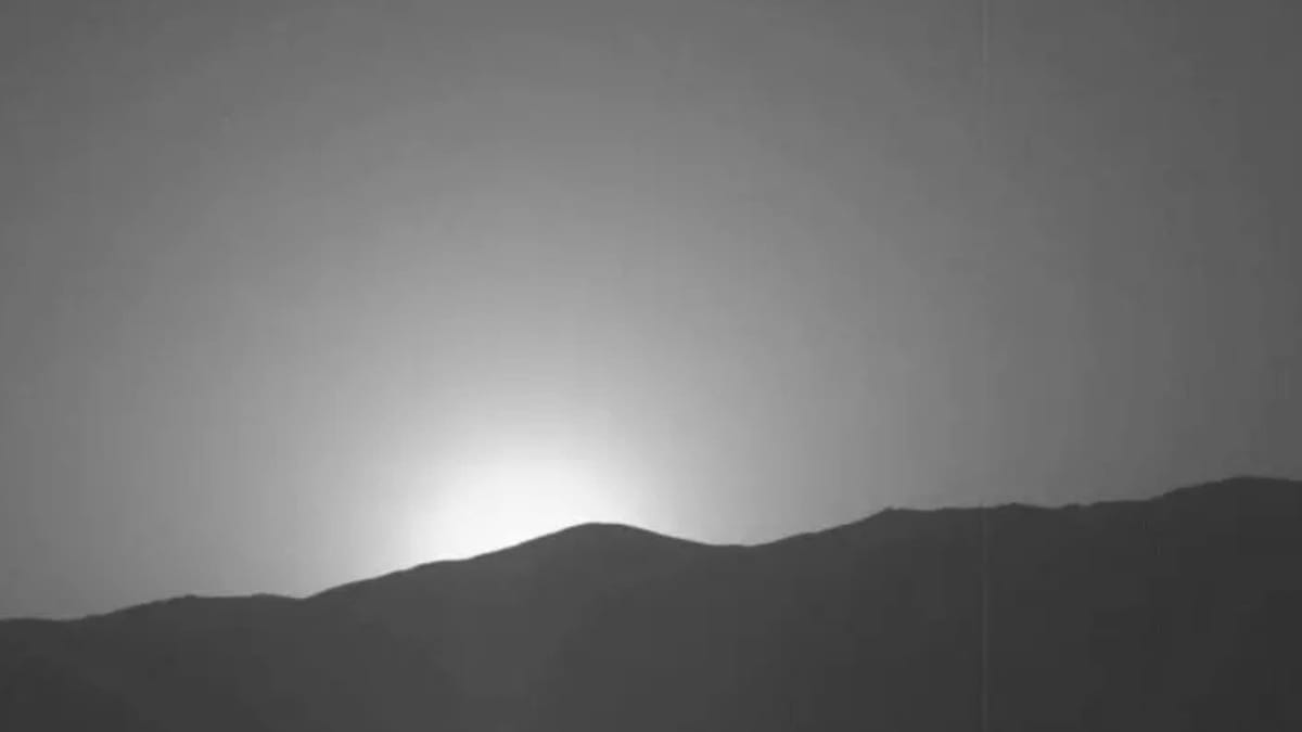 A NASA mostrou como é o pôr do sol em Marte e as imagens impressionam - Galeria sol azul em Marte (3)