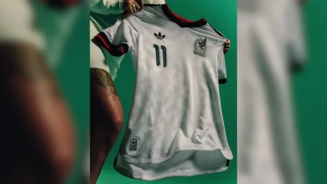 Camisa 2 (Away) do México / Divulgação