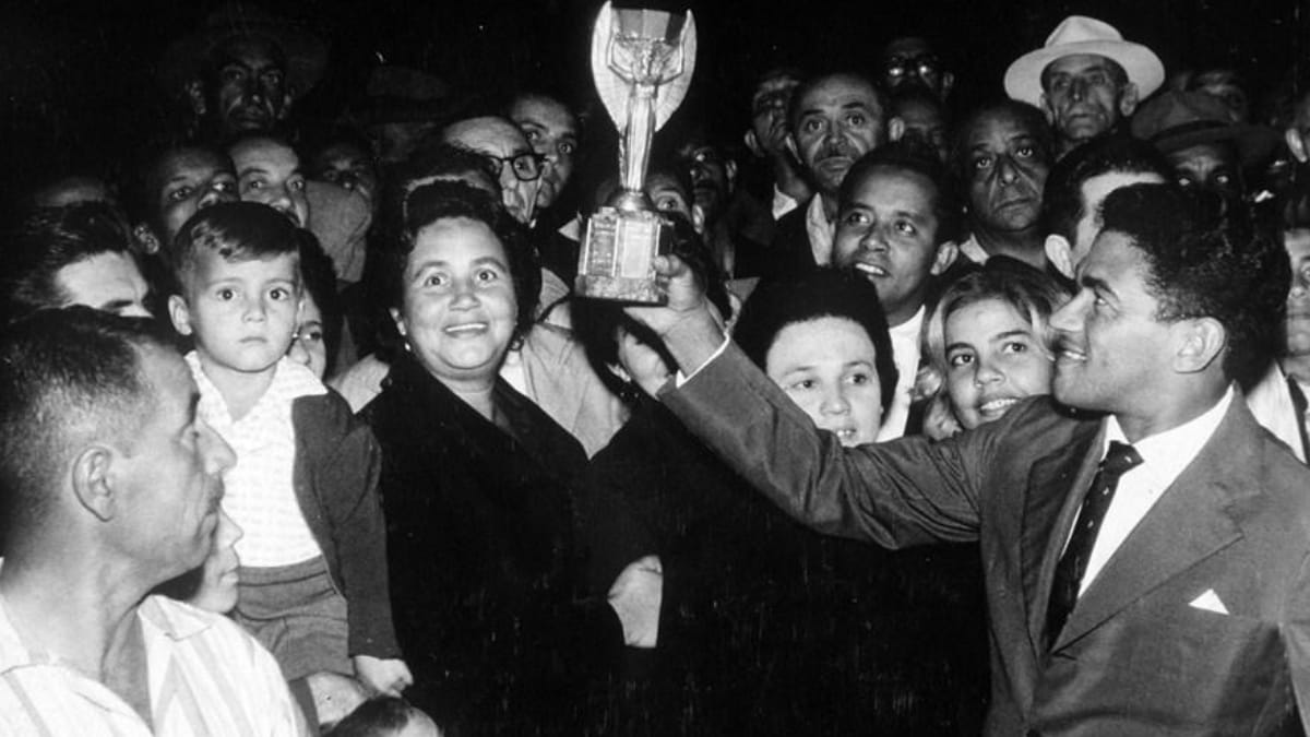 Da Mão de Deus à Mão do Diabo 15 frases históricas que marcaram a Copa do Mundo - Da _Mão de Deus_ à _Mão do Diabo__ 15 frases históricas que marcaram a Copa do Mundo