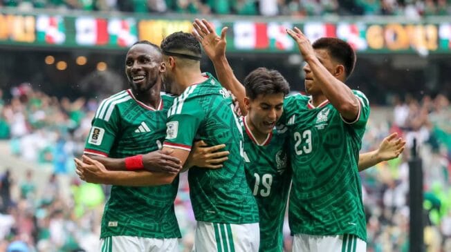 México bate a África do Sul por 2 a 0 na abertura da Copa do Mundo