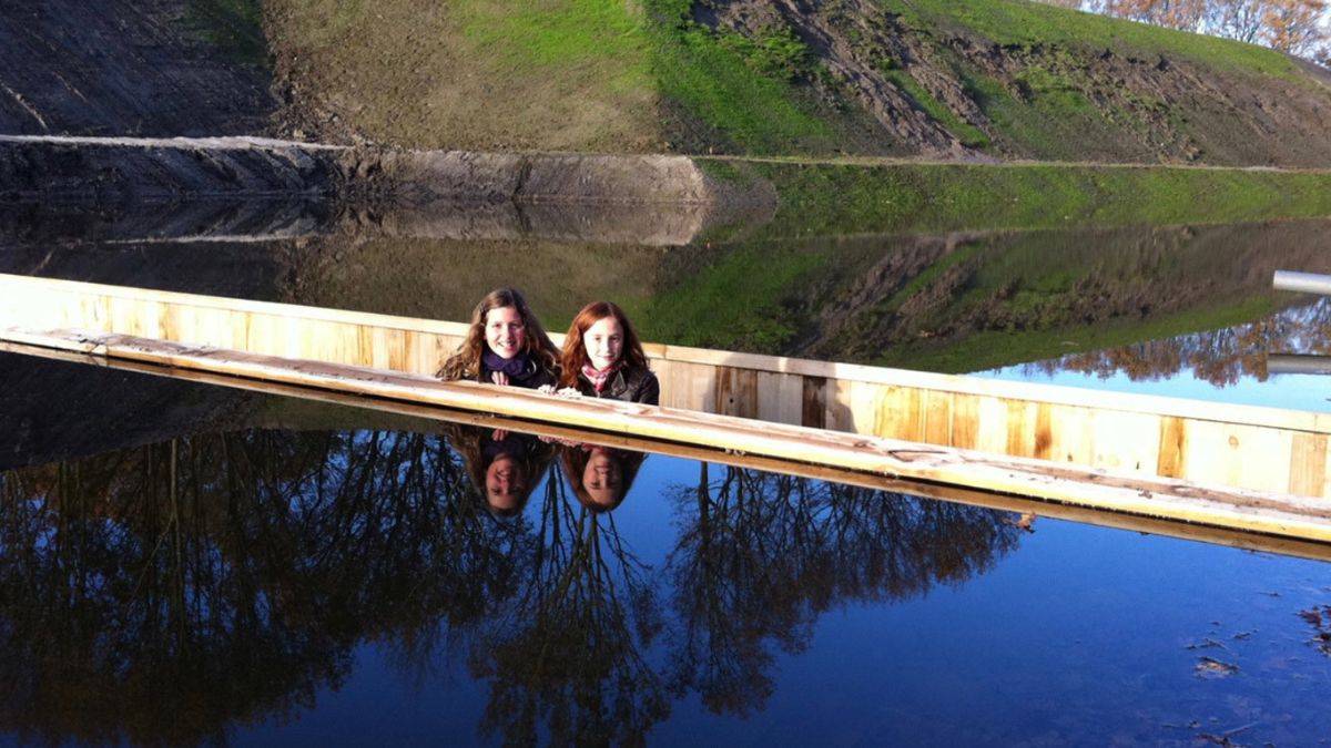 Ponte que divide as águas como Moisés impressiona turistas e parece desaparecer na água - Ponte que _divide as águas_ como Moisés impressiona turistas e parece desaparecer na água