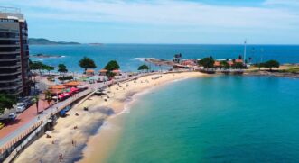 Praia-Areia-PReta