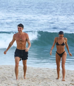 Shawn Mendes e Bruna Marquezine assistem juntos ao show da cantora Dua Lipa na cidade de São Paulo /Agnews