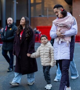 Mãe do pequeno Levi, de 6 anos, e da bebê Liz, de 11 meses, Gabi prioriza a intimidade do lar. /Redes sociais