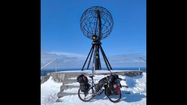 Italiano viajando o mundo de bicicleta
