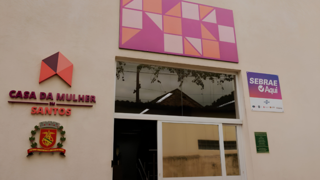 Cursos gratuitos em cidade do litoral ensinam mulheres a dominarem as finanças e alavancarem as vendas