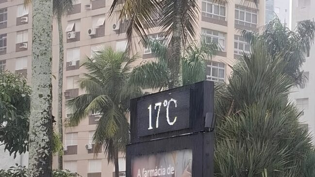 Onda de frio antecipa inverno no litoral de São Paulo