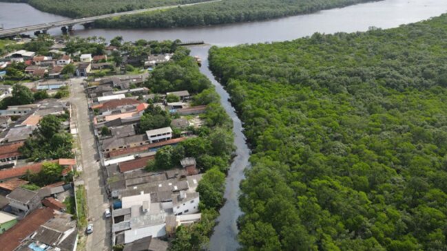 Vista aérea do Rio Campininha em Itanhaém