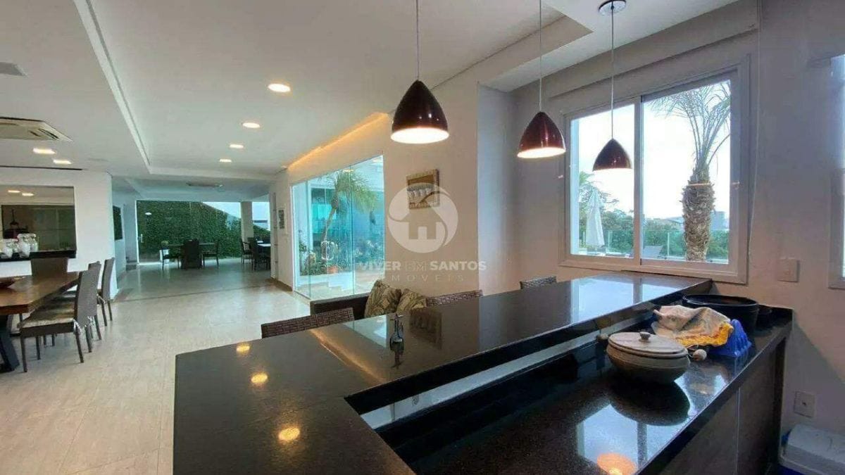 Imagem da mansão com vista para o litoral