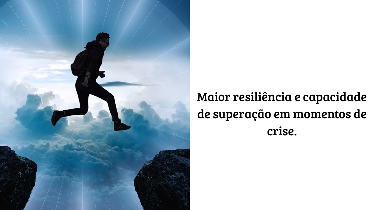 Homem saltando entre rochas em um céu nublado, ilustrando o conceito de "Maior resiliência e capacidade de superação em momentos de crise".
