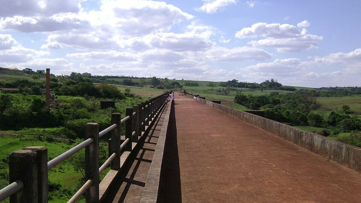 Imagem da Ponte do Esqueleto em Limeira
