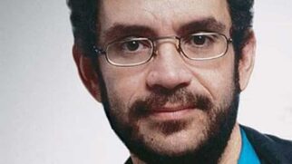 Lançada poucas semanas antes da despedida do líder da Legião Urbana, a canção "Mil Pedaços" une ensinamentos do Budismo à psicologia moderna
