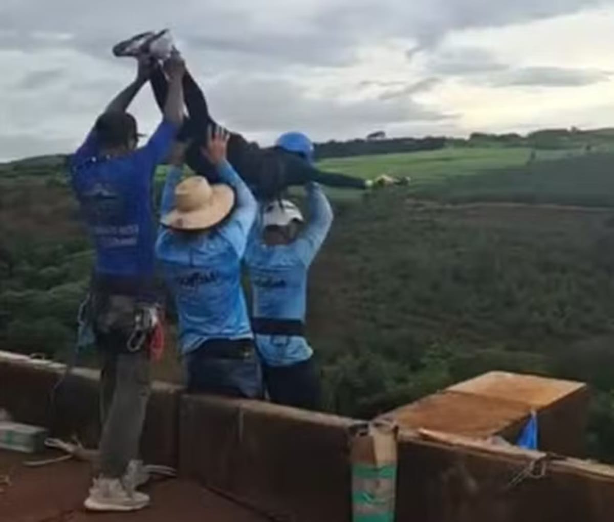 Acidente grave no rope jump, em Limeira