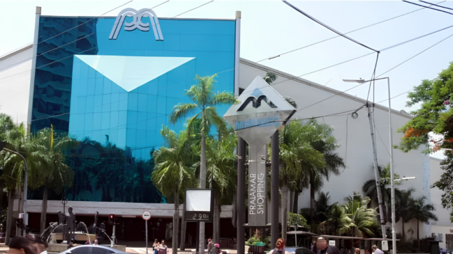 Fachada do shopping Praiamar