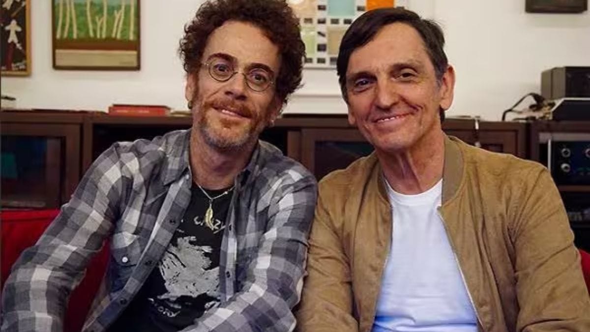 Banda Titãs reunida em foto
