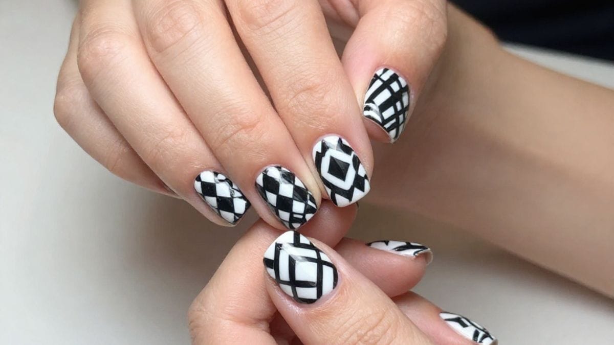 Montagem com diferentes estilos de unhas decoradas inspiradas nas principais tendências de manicure do inverno de 2026