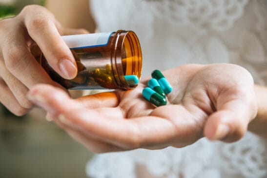 Urgente: Anvisa proíbe venda e ordena recolhimento imediato de soro fisiológico e antibióticos