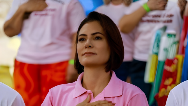 Michelle Bolsonaro abre mão de milhares de reais com decisão de sair do PL Mulher para cuidar de Jair e sua filha; valor superava 20 salários mínimos