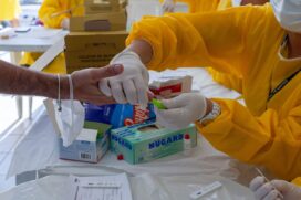 Segundo o boletim, há 22.287.521 casos confirmados desde o início da pandemia e 619.056 mortes