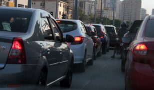 Quem optar pelo pagamento do IPVA à vista em janeiro voltará a ter o desconto 3%, e não mais de 9%, como foi aplicado no último ano